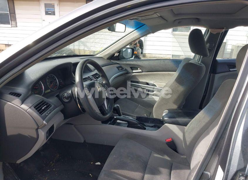 Photo 5 of 2009 Honda Accord 2.4 EX (VIN 1HGCP26719A037303)