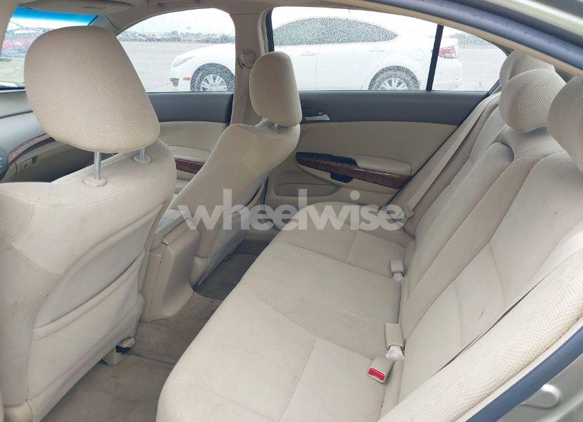 Photo 8 of 2009 Honda Accord 2.4 EX (VIN 1HGCP26719A102795)