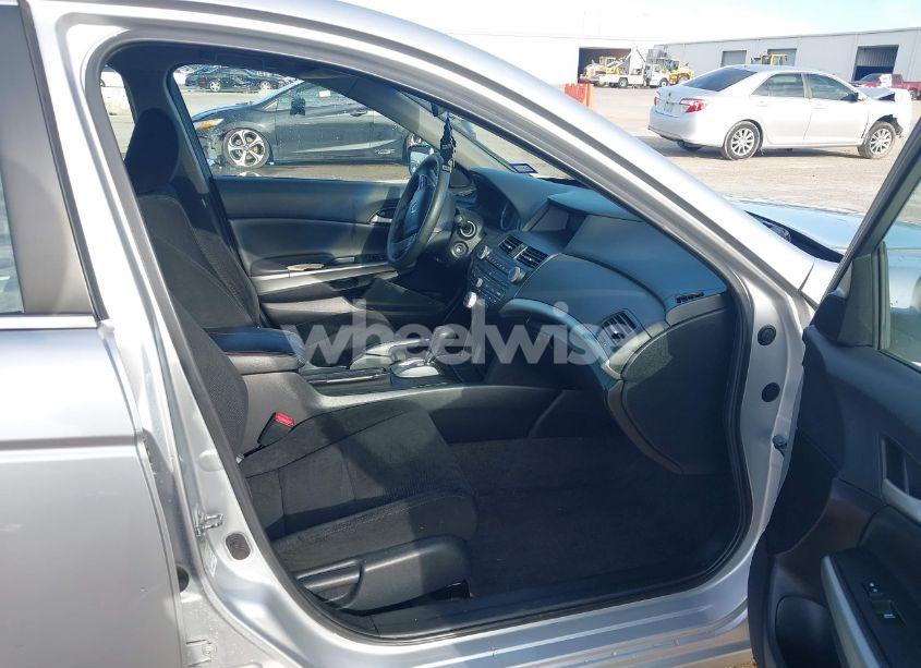 Photo 5 of 2009 Honda Accord 2.4 EX (VIN 1HGCP26719A141211)