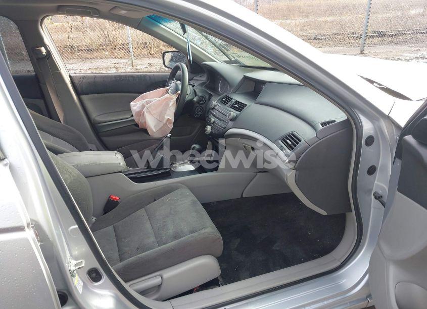 Photo 5 of 2009 Honda Accord 2.4 EX (VIN 1HGCP26719A158168)