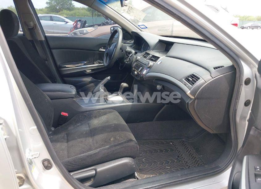 Photo 5 of 2009 Honda Accord 2.4 EX (VIN 1HGCP26729A123834)