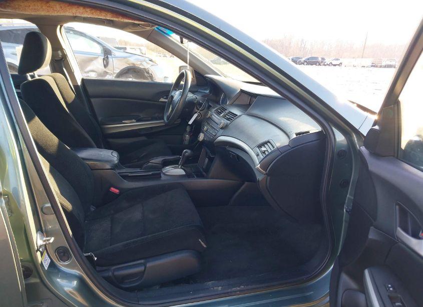 Photo 5 of 2009 Honda Accord 2.4 EX (VIN 1HGCP26729A124756)