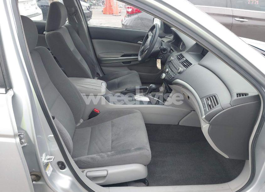 Photo 5 of 2008 Honda Accord 2.4 EX (VIN 1HGCP26738A008156)