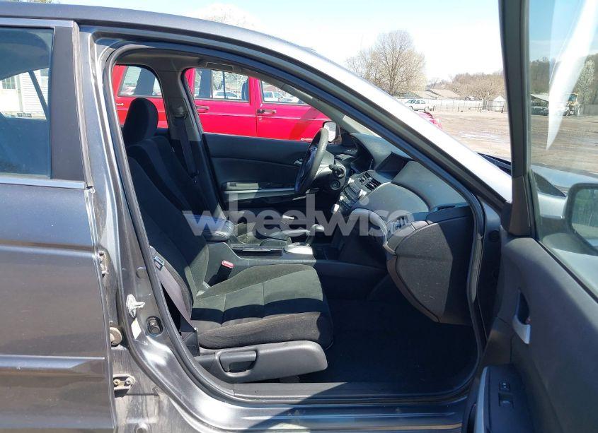 Photo 5 of 2008 Honda Accord 2.4 EX (VIN 1HGCP26738A076604)