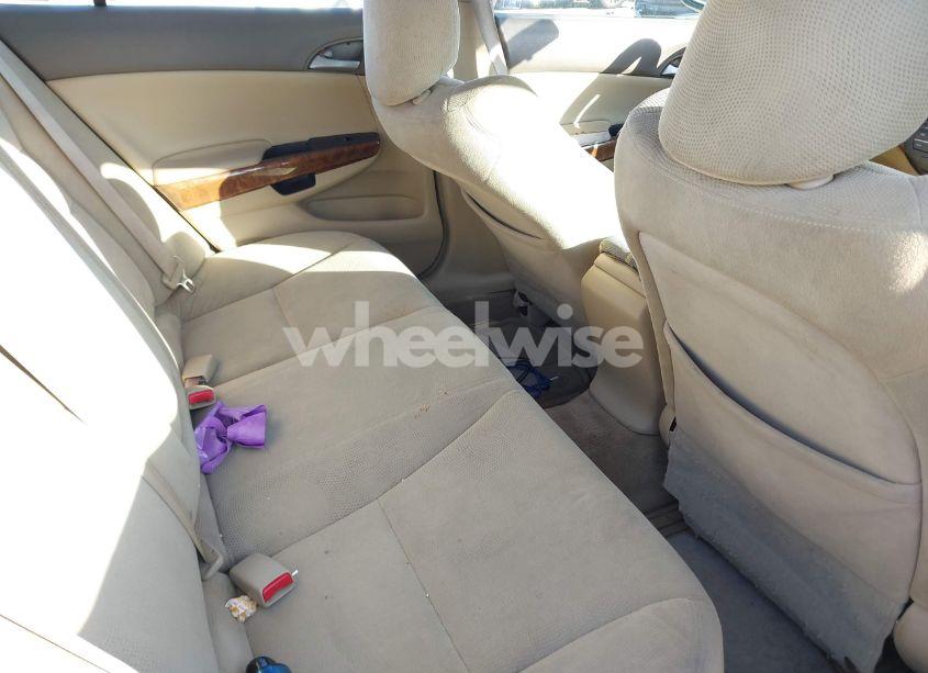 Photo 8 of 2009 Honda Accord 2.4 EX (VIN 1HGCP26739A021880)