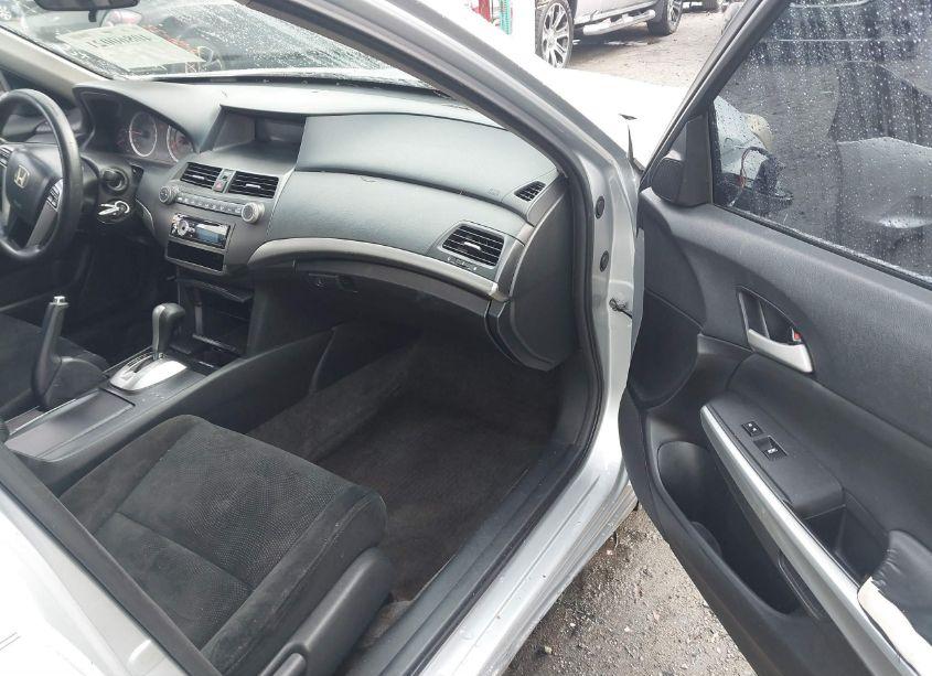 Photo 5 of 2009 Honda Accord 2.4 EX (VIN 1HGCP26739A048349)