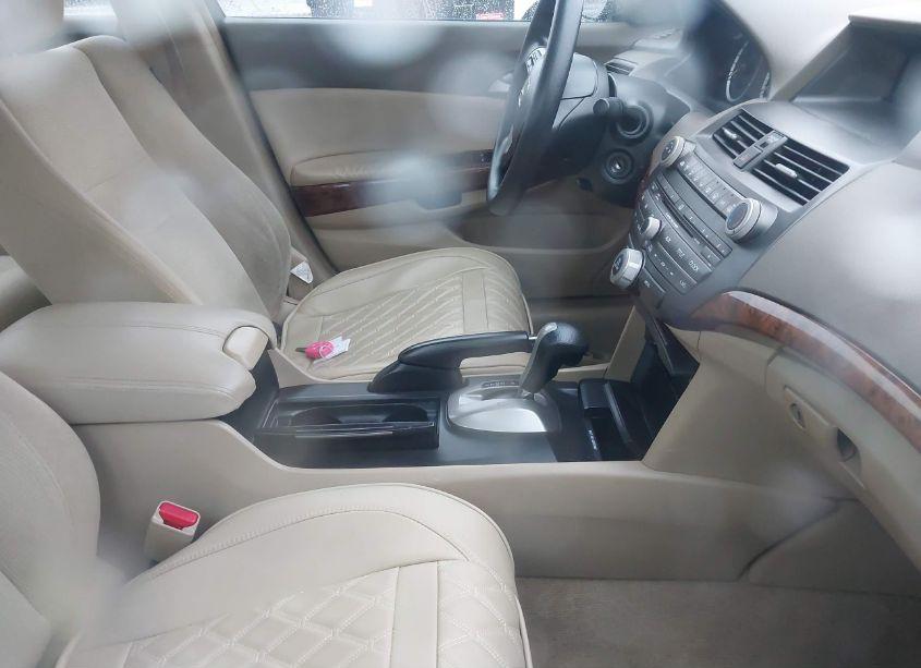 Photo 5 of 2009 Honda Accord 2.4 EX (VIN 1HGCP26749A123981)