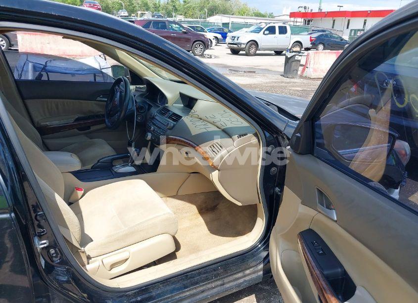 Photo 5 of 2009 Honda Accord 2.4 EX (VIN 1HGCP26749A133359)