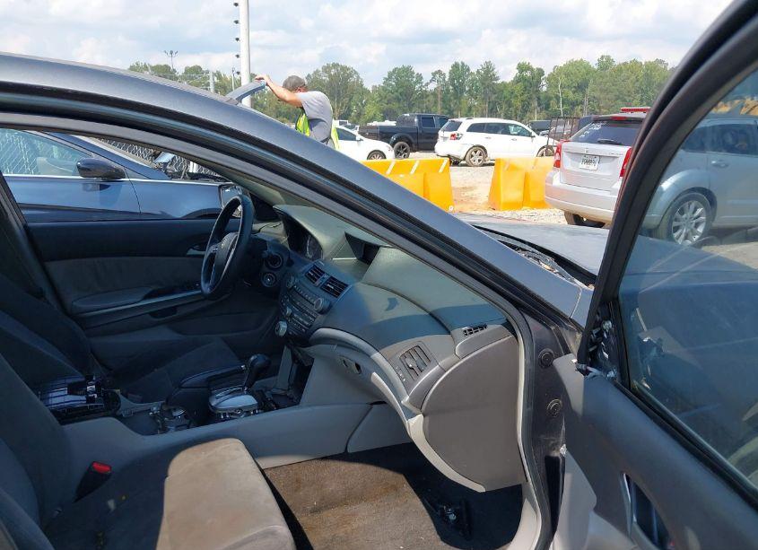 Photo 5 of 2008 Honda Accord 2.4 EX (VIN 1HGCP26758A130212)