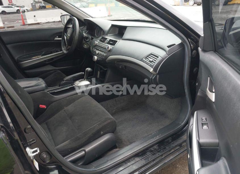 Photo 5 of 2009 Honda Accord 2.4 EX (VIN 1HGCP26769A032291)