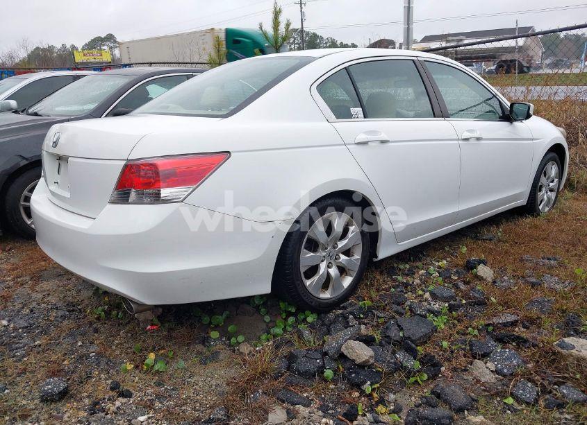 Photo 4 of 2009 Honda Accord 2.4 EX (VIN 1HGCP26769A042674)