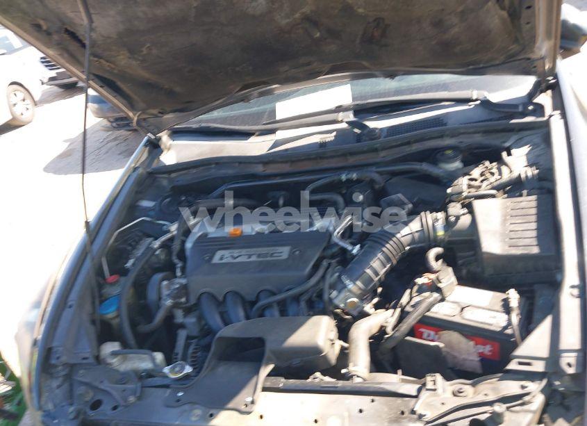 Photo 10 of 2009 Honda Accord 2.4 EX (VIN 1HGCP26769A185902)