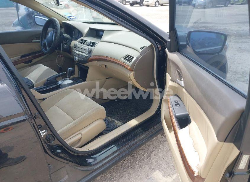 Photo 5 of 2009 Honda Accord 2.4 EX (VIN 1HGCP26779A043994)