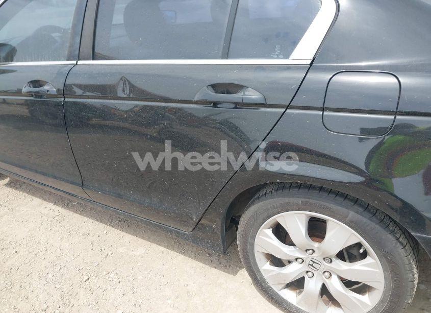 Photo 6 of 2009 Honda Accord 2.4 EX (VIN 1HGCP26779A043994)