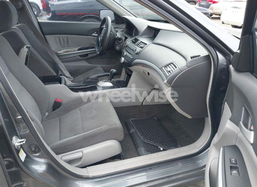 Photo 5 of 2009 Honda Accord 2.4 EX (VIN 1HGCP26779A099014)