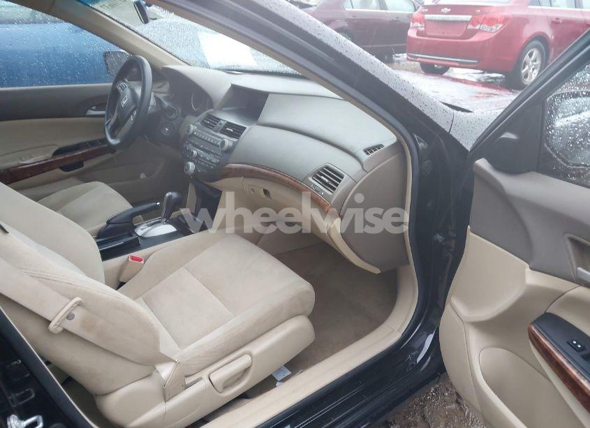 Photo 5 of 2009 Honda Accord 2.4 EX (VIN 1HGCP26779A118435)