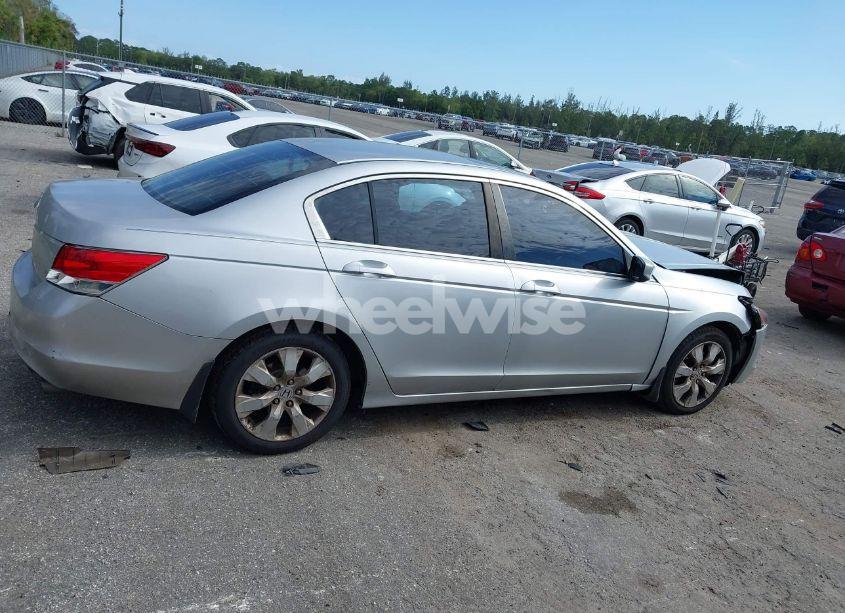 Photo 14 of 2009 Honda Accord 2.4 EX (VIN 1HGCP26789A182905)