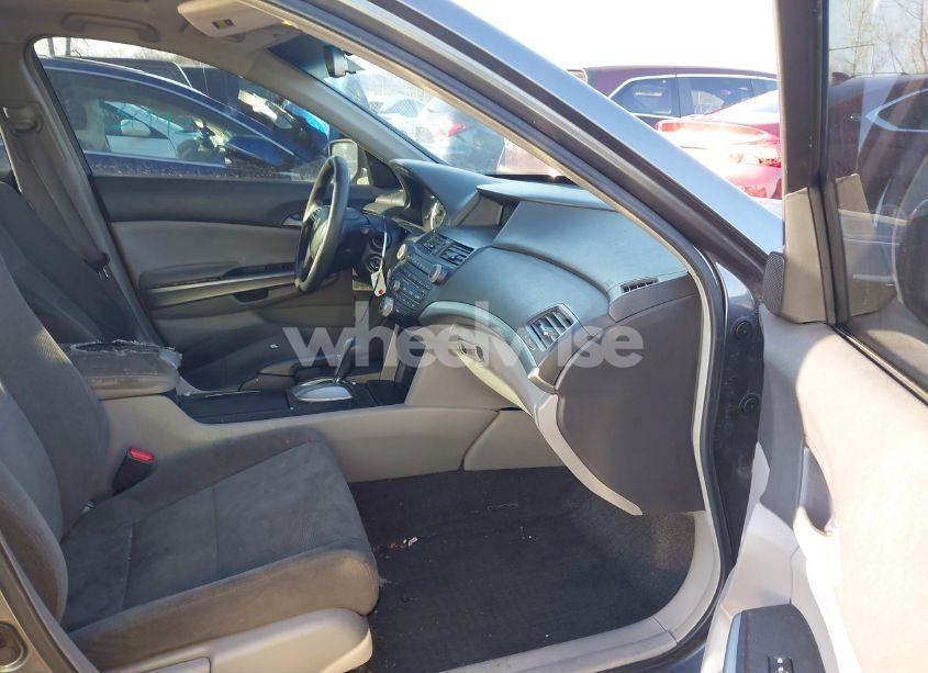 Photo 5 of 2009 Honda Accord 2.4 EX (VIN 1HGCP26789A198005)