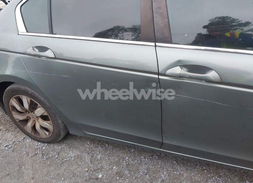 Photo 13 of 2009 Honda Accord 2.4 EX (VIN 1HGCP26799A092601)