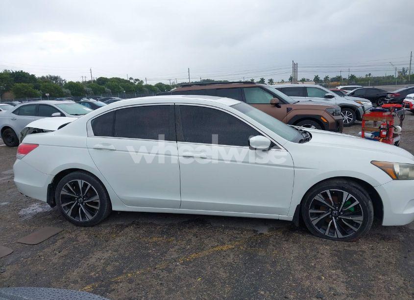 Photo 12 of 2009 Honda Accord 2.4 EX (VIN 1HGCP26799A105220)