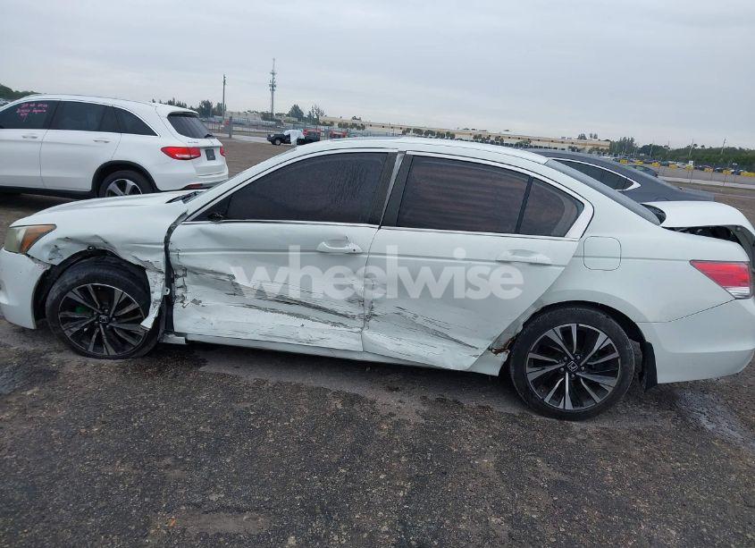 Photo 13 of 2009 Honda Accord 2.4 EX (VIN 1HGCP26799A105220)