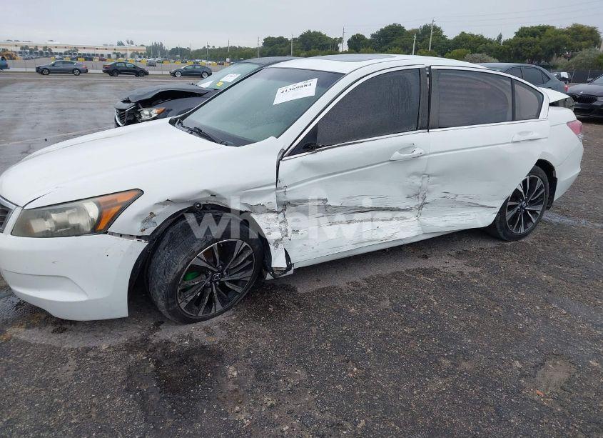 Photo 2 of 2009 Honda Accord 2.4 EX (VIN 1HGCP26799A105220)