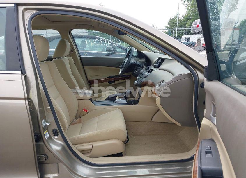 Photo 5 of 2008 Honda Accord 2.4 EX (VIN 1HGCP267X8A060836)