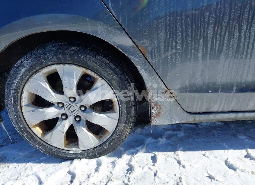 Photo 13 of 2009 Honda Accord 2.4 EX (VIN 1HGCP267X9A048641)