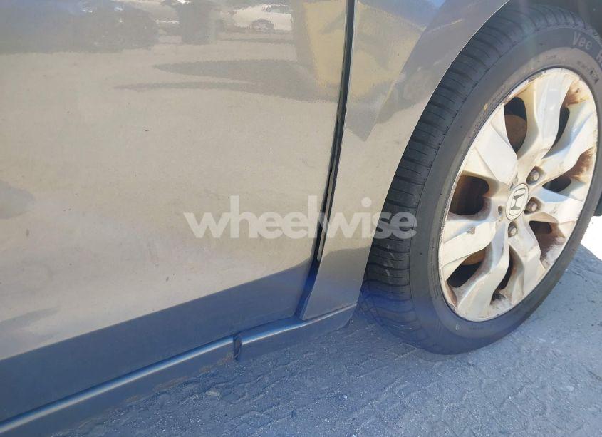 Photo 13 of 2009 Honda Accord 2.4 EX (VIN 1HGCP267X9A070669)