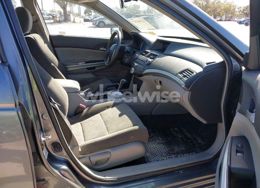 Photo 5 of 2009 Honda Accord 2.4 EX (VIN 1HGCP267X9A070669)