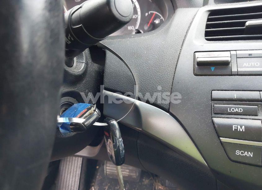 Photo 11 of 2009 Honda Accord 2.4 EX-L (VIN 1HGCP26809A033848)