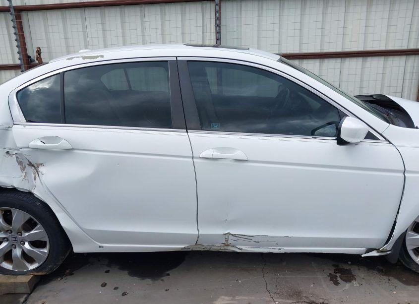 Photo 14 of 2009 Honda Accord 2.4 EX-L (VIN 1HGCP26809A035695)