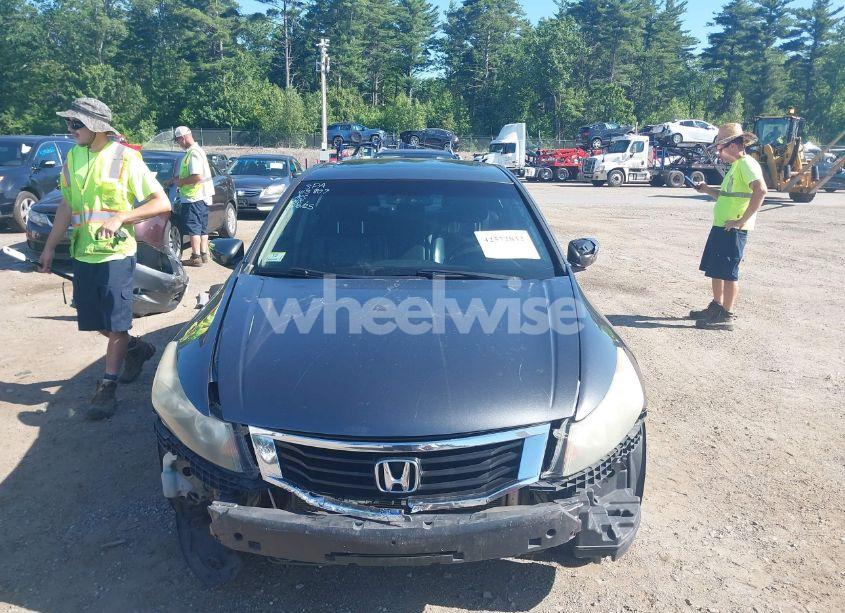 Photo 12 of 2009 Honda Accord 2.4 EX-L (VIN 1HGCP26809A051301)