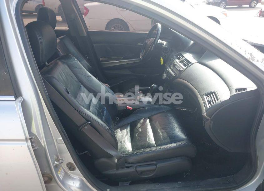 Photo 5 of 2009 Honda Accord 2.4 EX-L (VIN 1HGCP26809A053808)