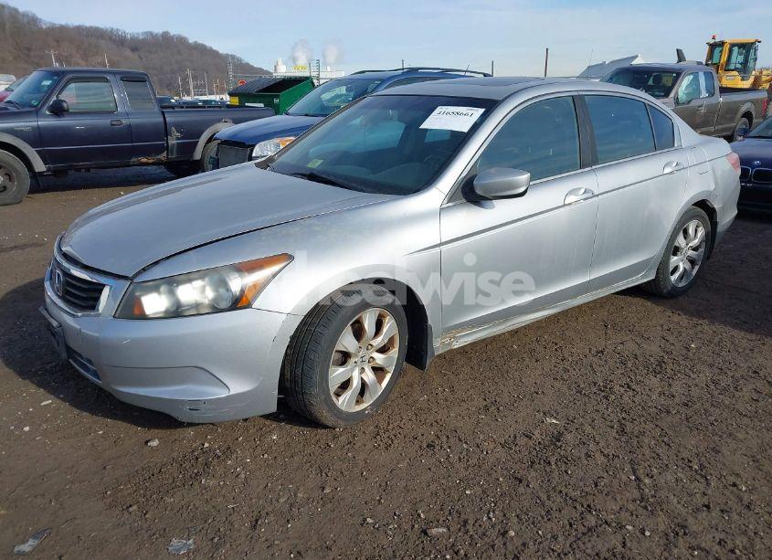 Photo 2 of 2009 Honda Accord 2.4 EX-L (VIN 1HGCP26809A085237)