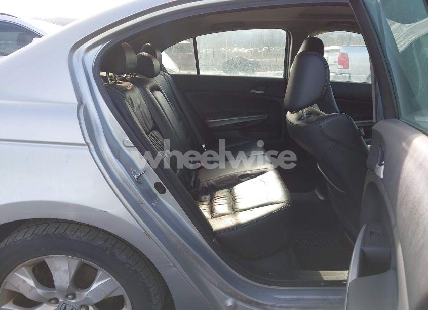 Photo 8 of 2009 Honda Accord 2.4 EX-L (VIN 1HGCP26809A085237)