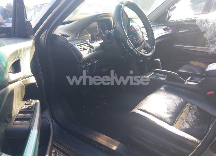 Photo 5 of 2009 Honda Accord 2.4 EX-L (VIN 1HGCP26809A101596)