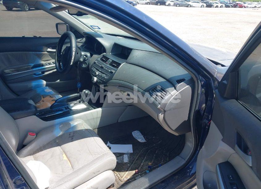 Photo 5 of 2009 Honda Accord 2.4 EX-L (VIN 1HGCP26809A106278)