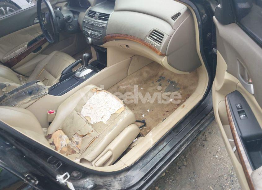 Photo 5 of 2009 Honda Accord 2.4 EX-L (VIN 1HGCP26809A113439)