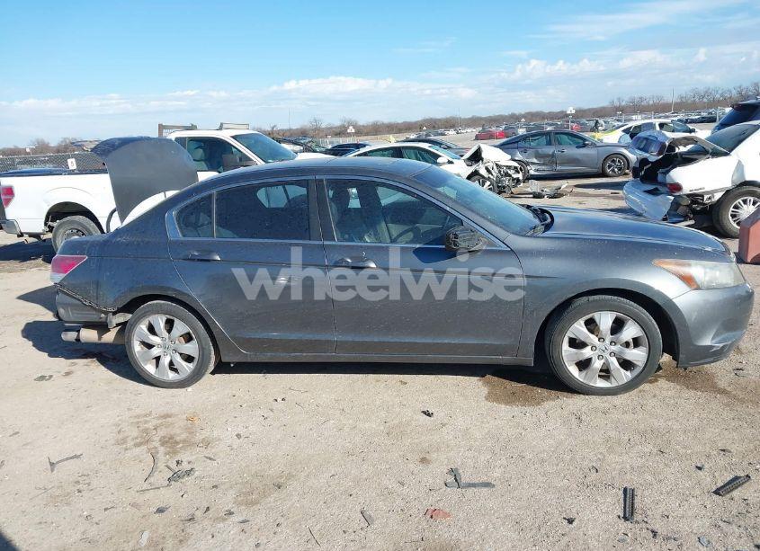 Photo 13 of 2009 Honda Accord 2.4 EX-L (VIN 1HGCP26809A139734)