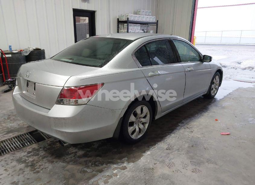 Photo 4 of 2008 Honda Accord 2.4 EX-L (VIN 1HGCP26818A069451)