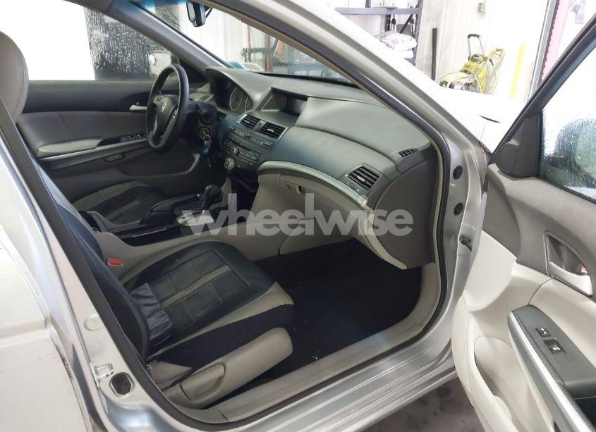 Photo 5 of 2008 Honda Accord 2.4 EX-L (VIN 1HGCP26818A069451)