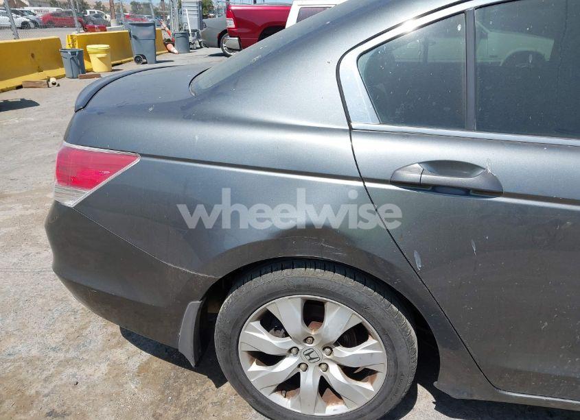 Photo 6 of 2008 Honda Accord 2.4 EX-L (VIN 1HGCP26818A096584)