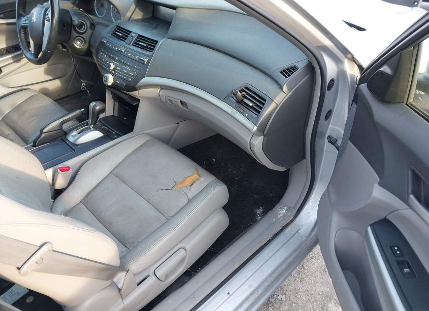 Photo 5 of 2009 Honda Accord 2.4 EX-L (VIN 1HGCP26819A084842)