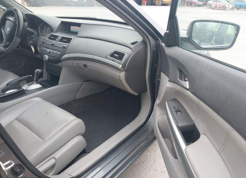 Photo 5 of 2009 Honda Accord 2.4 EX-L (VIN 1HGCP26819A165551)