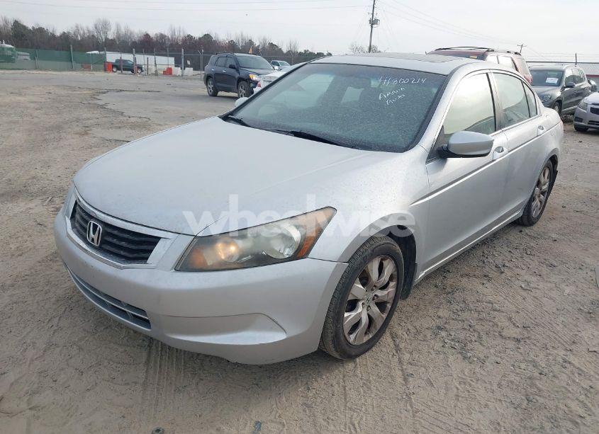 Photo 2 of 2008 Honda Accord 2.4 EX-L (VIN 1HGCP26828A025779)