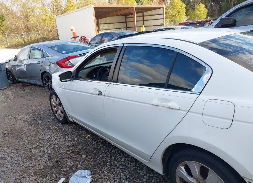 Photo 14 of 2008 Honda Accord 2.4 EX-L (VIN 1HGCP26828A056577)