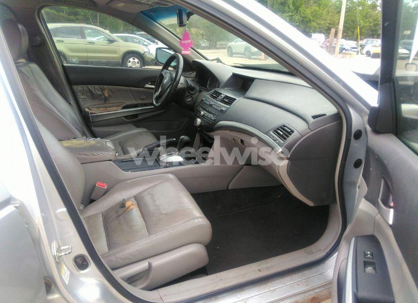 Photo 5 of 2008 Honda Accord 2.4 EX-L (VIN 1HGCP26828A062654)