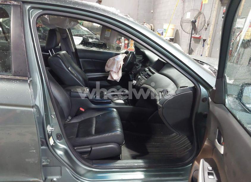 Photo 5 of 2008 Honda Accord 2.4 EX-L (VIN 1HGCP26828A136137)