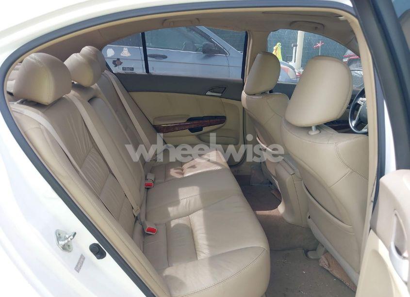 Photo 8 of 2009 Honda Accord 2.4 EX-L (VIN 1HGCP26829A013326)